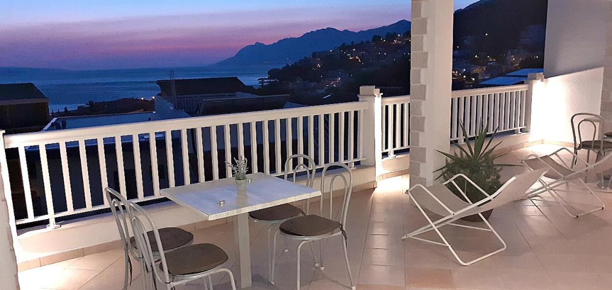Apartments Villa Bonaca Baška Voda Quarto foto