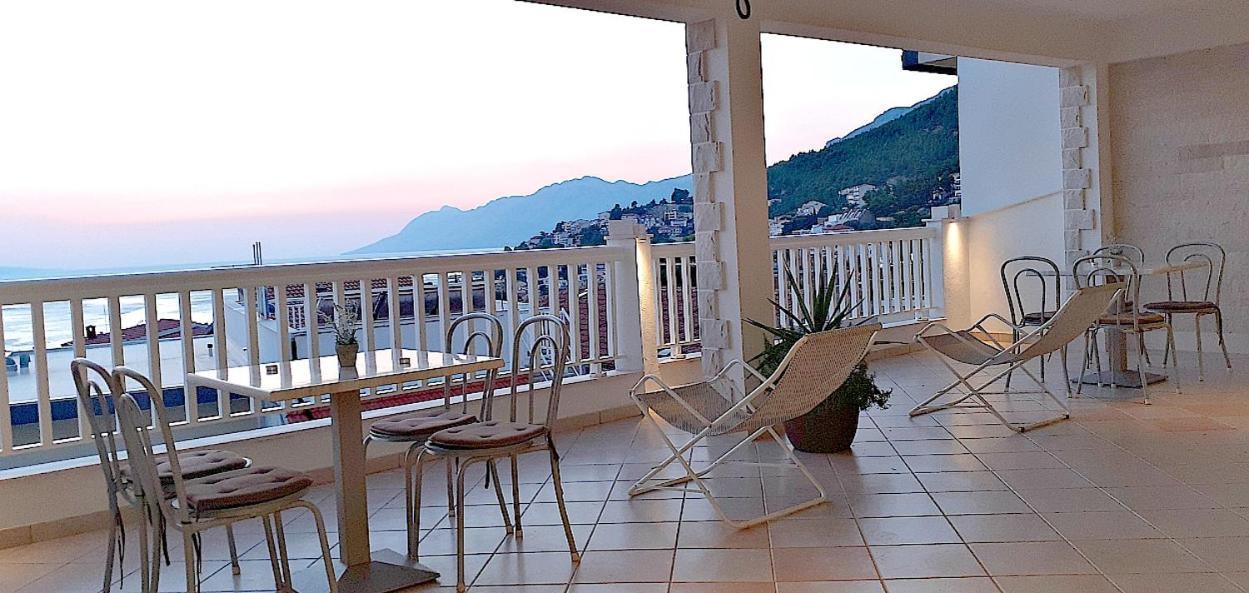 Apartments Villa Bonaca Baška Voda Quarto foto