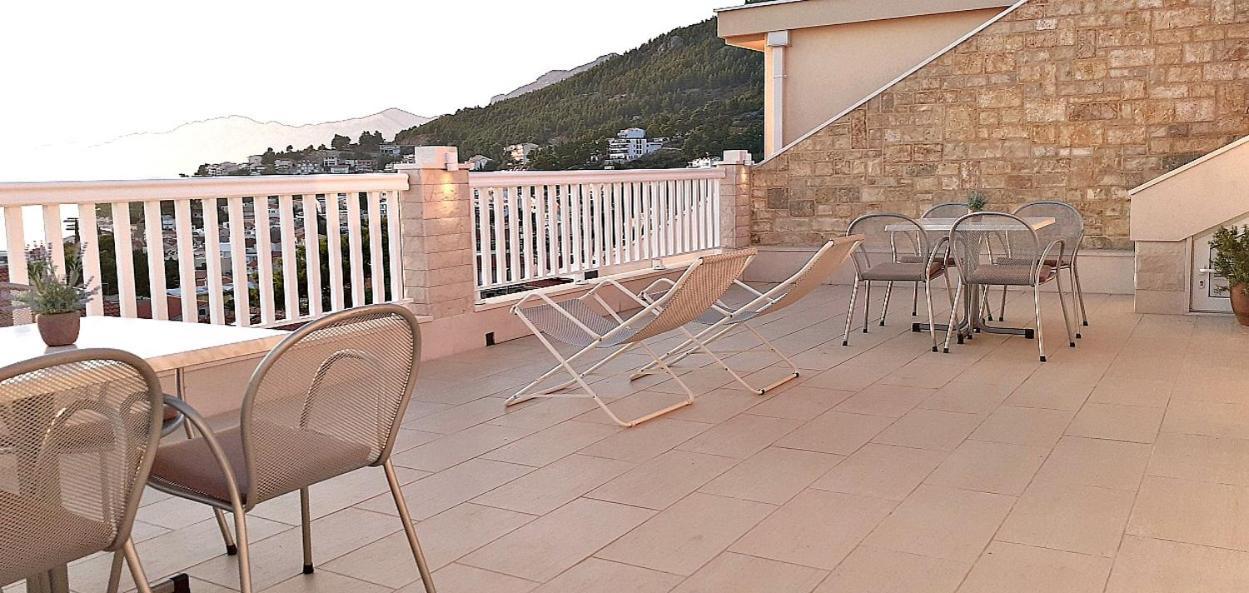 Apartments Villa Bonaca Baška Voda Quarto foto