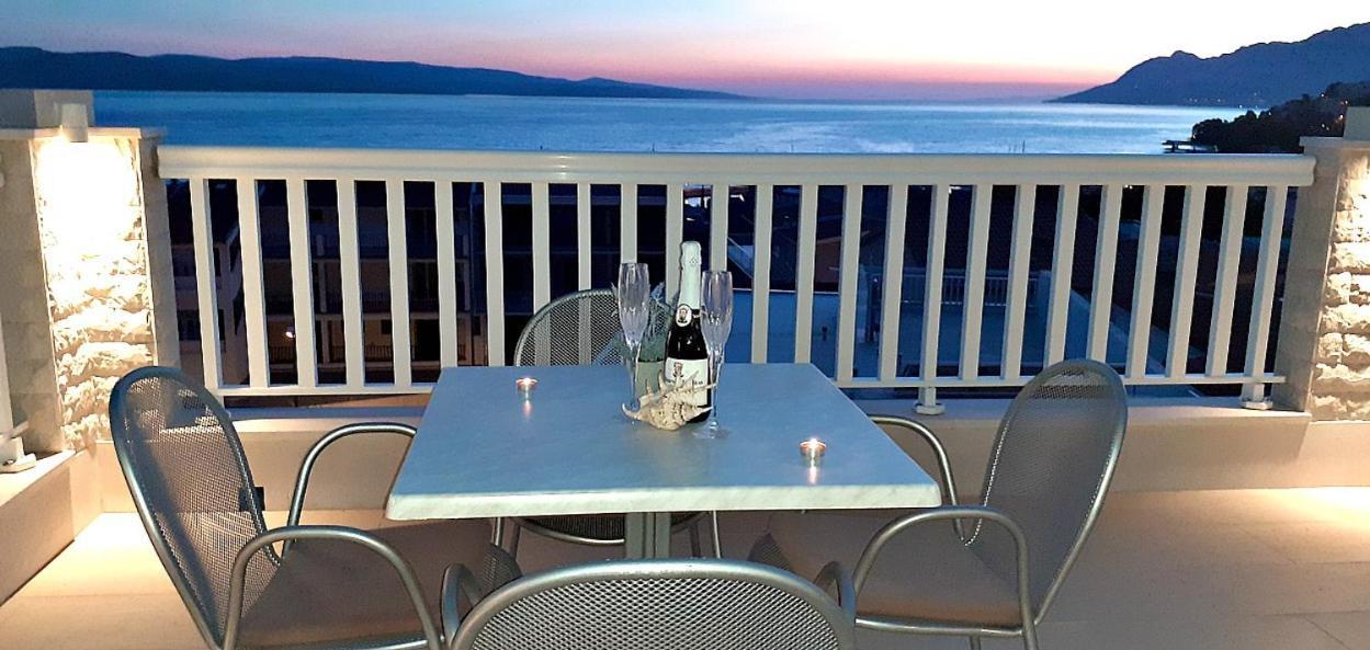 Apartments Villa Bonaca Baška Voda Quarto foto