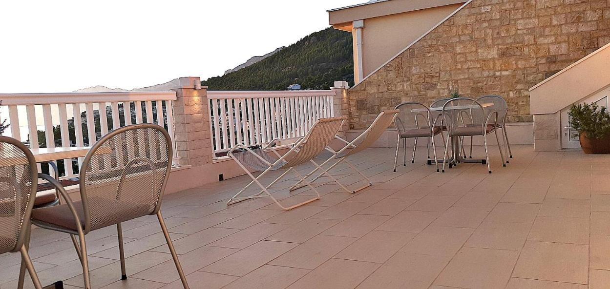 Apartments Villa Bonaca Baška Voda Quarto foto